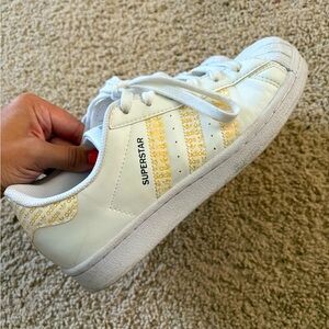 Adidas superstar men’s 5/womens 6.5